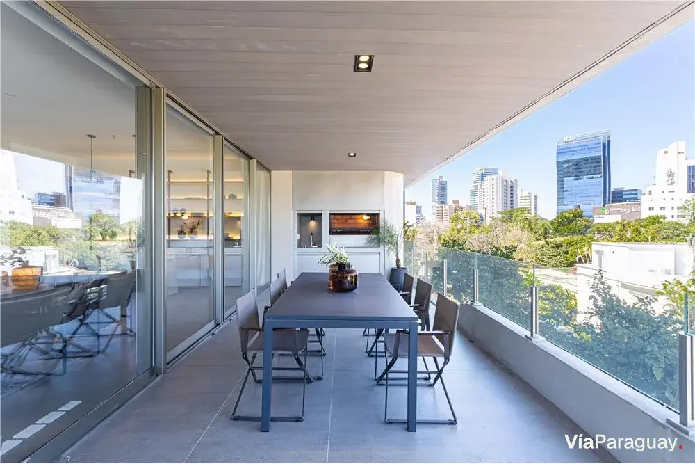 Departamento de 3 suites y 3 cocheras en venta en Casa M