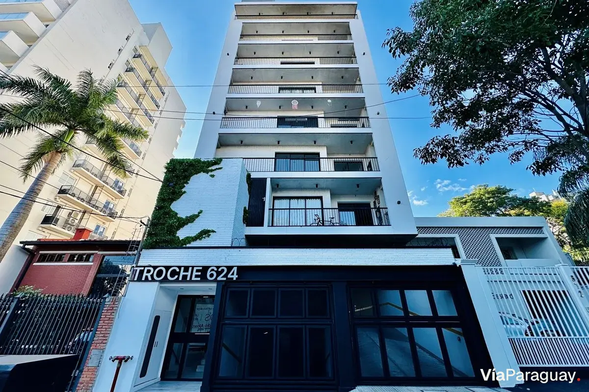 Departamento en alquiler con 1 dormitorio y cochera en Las Mercedes