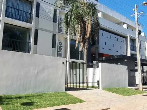 Departamento en alquiler en Luque, Edificio Insignia