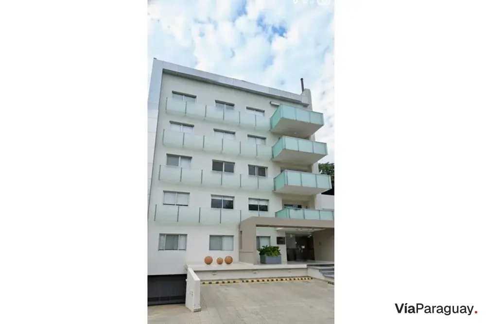 Apartamento para alugar na Av. Molas López, Assunção