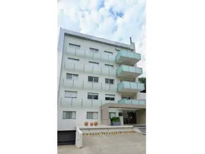 Apartamento para alugar na Av. Molas López, Assunção