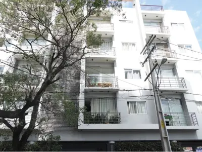 Departamento en venta con 2 cocheras en Barrio Jara