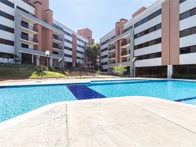 Apartamento à venda com 3 dormitórios em Parque Pinar, Ñemby