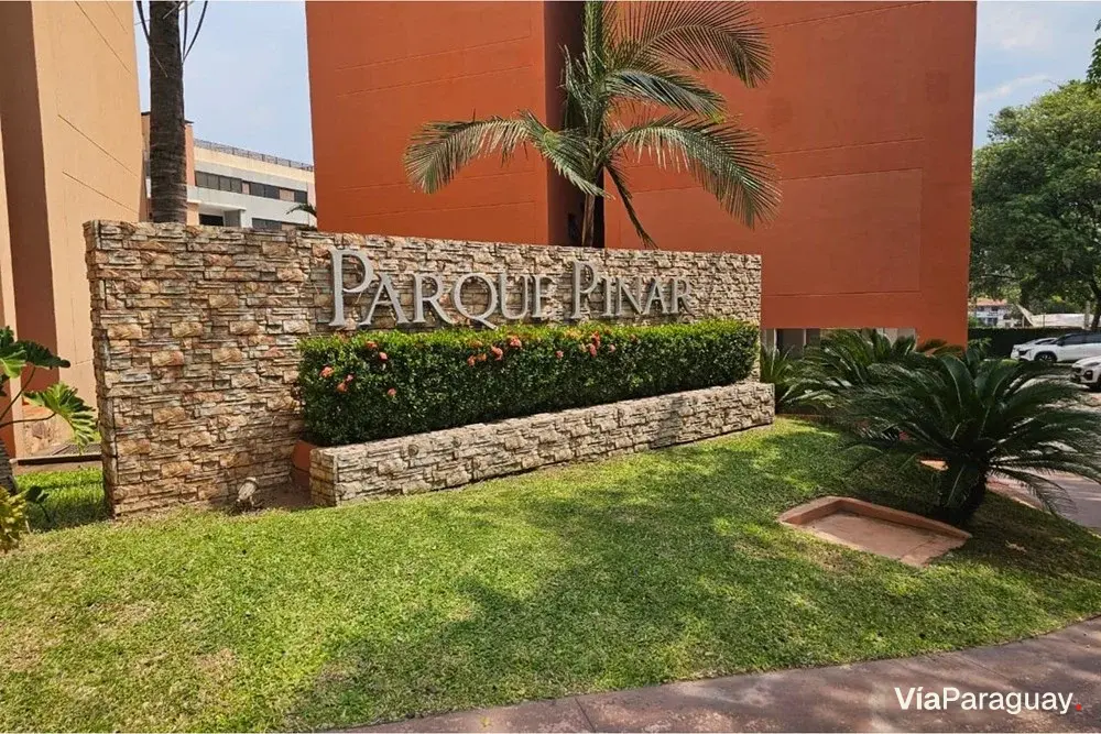 Apartamento à venda de 3 dormitórios no Condominio Parque Pinar