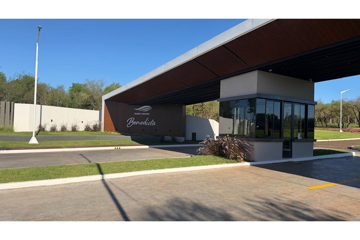Departamento en venta de 4 dormitorios en Benedicta, Encarnación