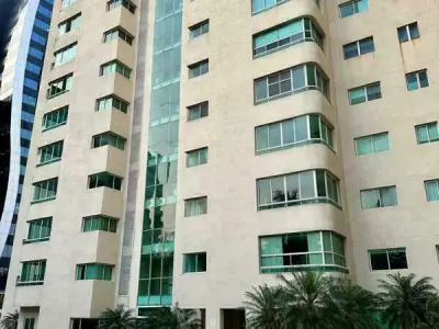 Apartamento à venda no Edifício Martinica, Ycua Sati, Assunção