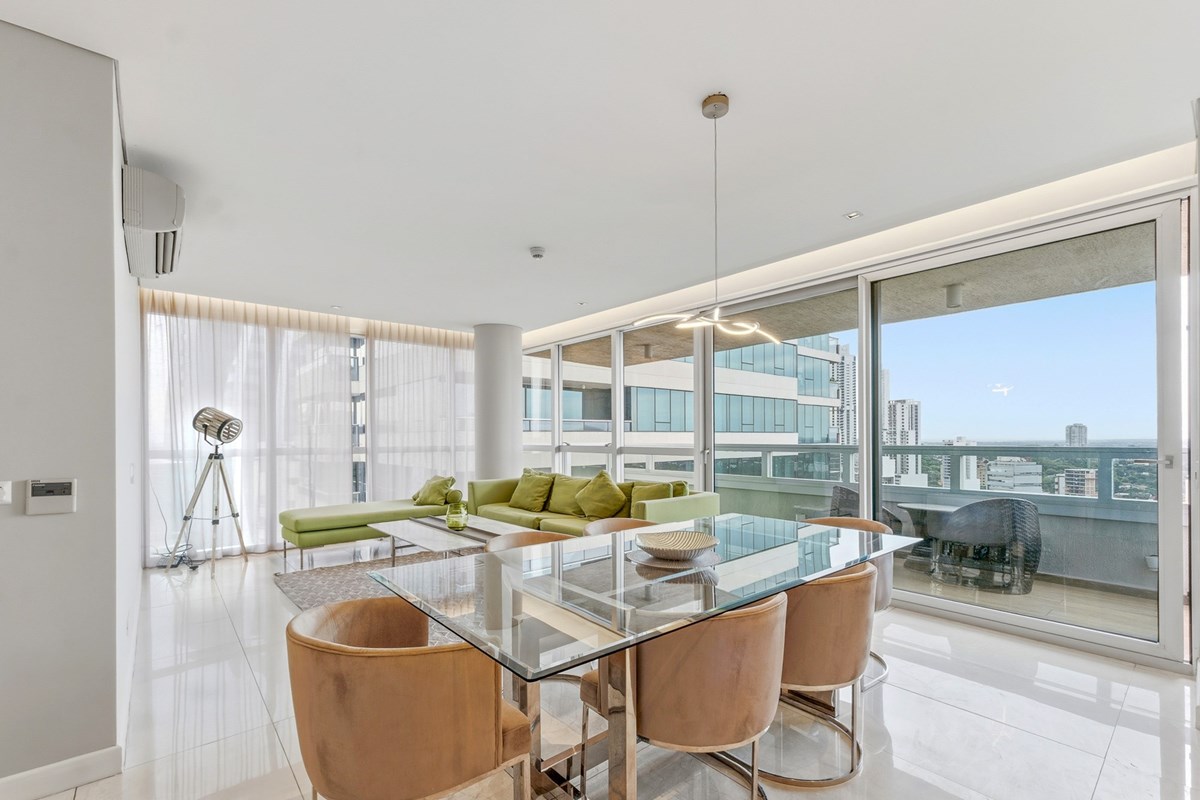Apartment for sale at Eminent, Ycua Sati, Asunción