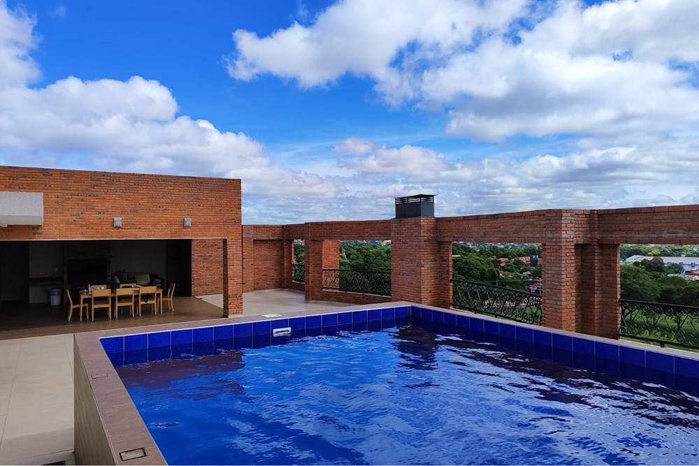 Apartamento à venda em Fernando de la Mora com piscina e academia