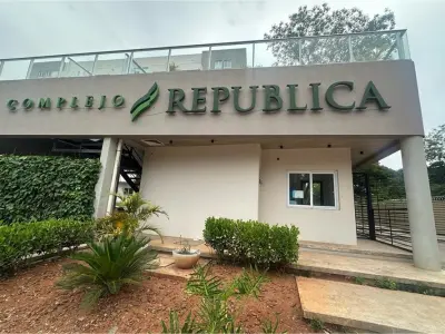 Apartment for sale in Luque, Complejo República