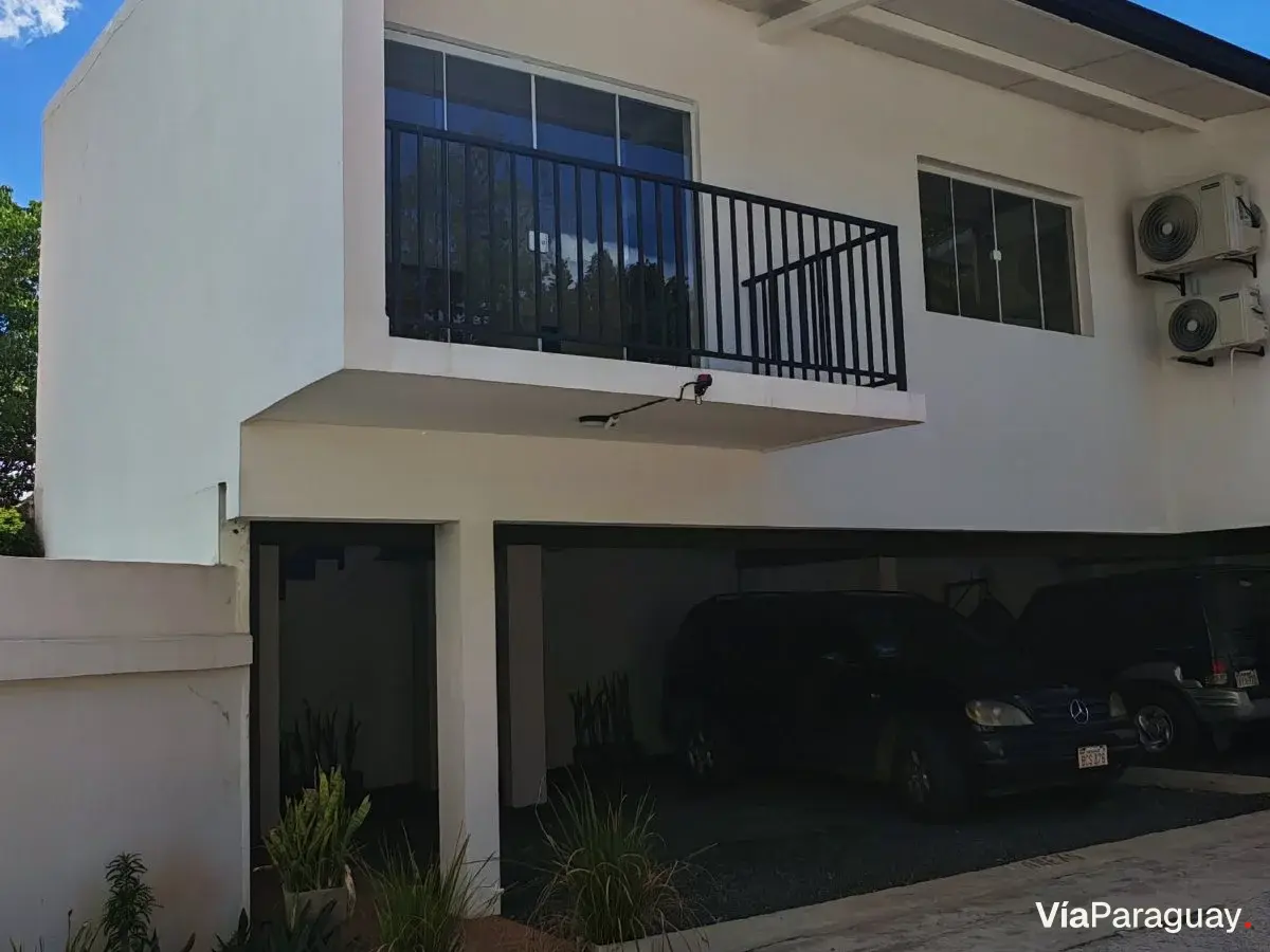 Apartamento independente para alugar no bairro Jara