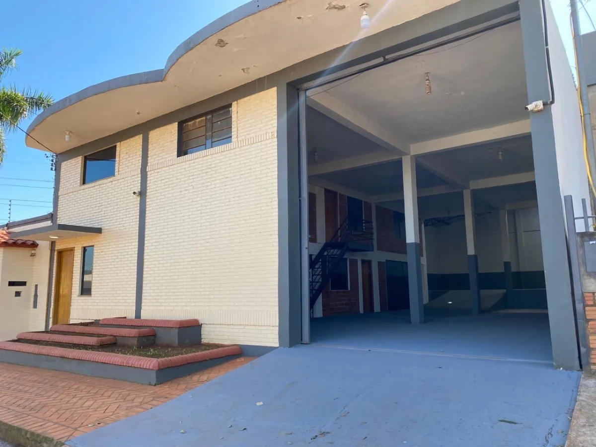 Galpão comercial para alugar em Ciudad del Este — 360 m²