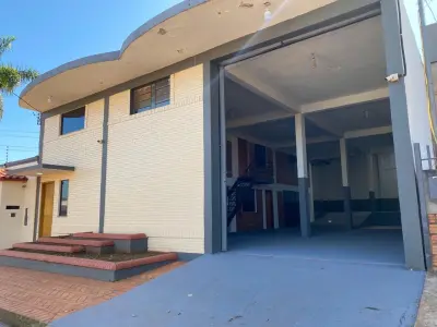 Galpão comercial para alugar em Ciudad del Este — 360 m² 1