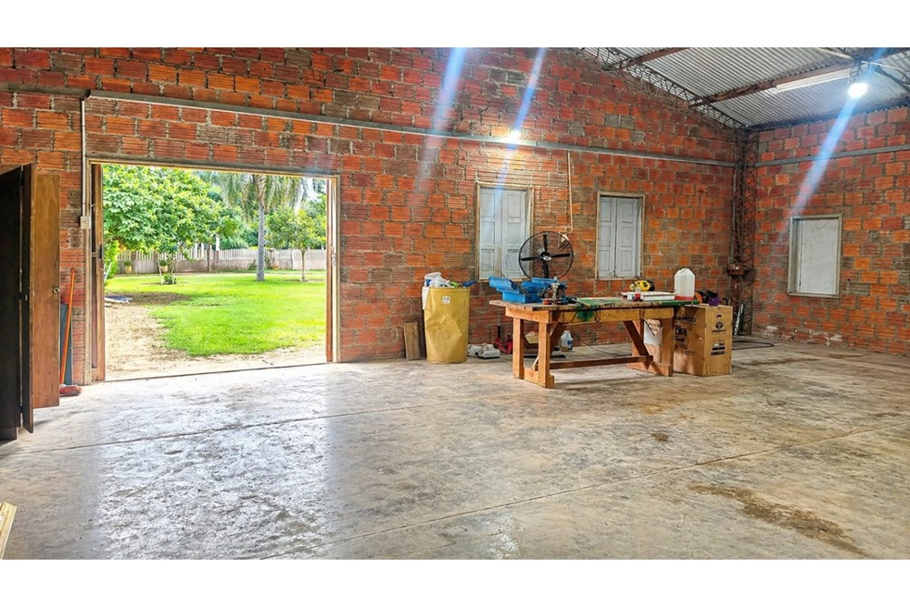 Depósito comercial en alquiler en Loma Plata