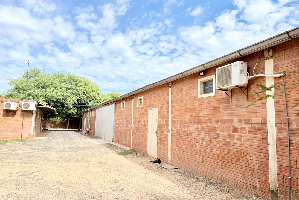 Depósito comercial en venta en Filadelfia, Boquerón