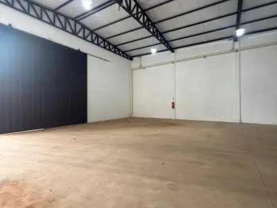 Depósito comercial en venta en San José, Ciudad del Este