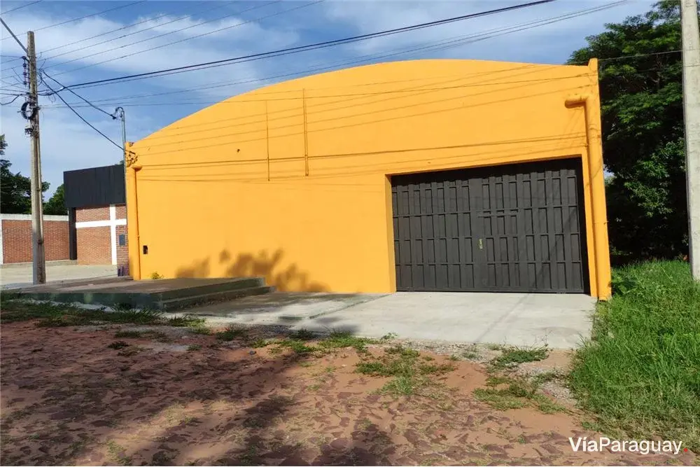 Depósito comercial en venta en San Lorenzo, Central