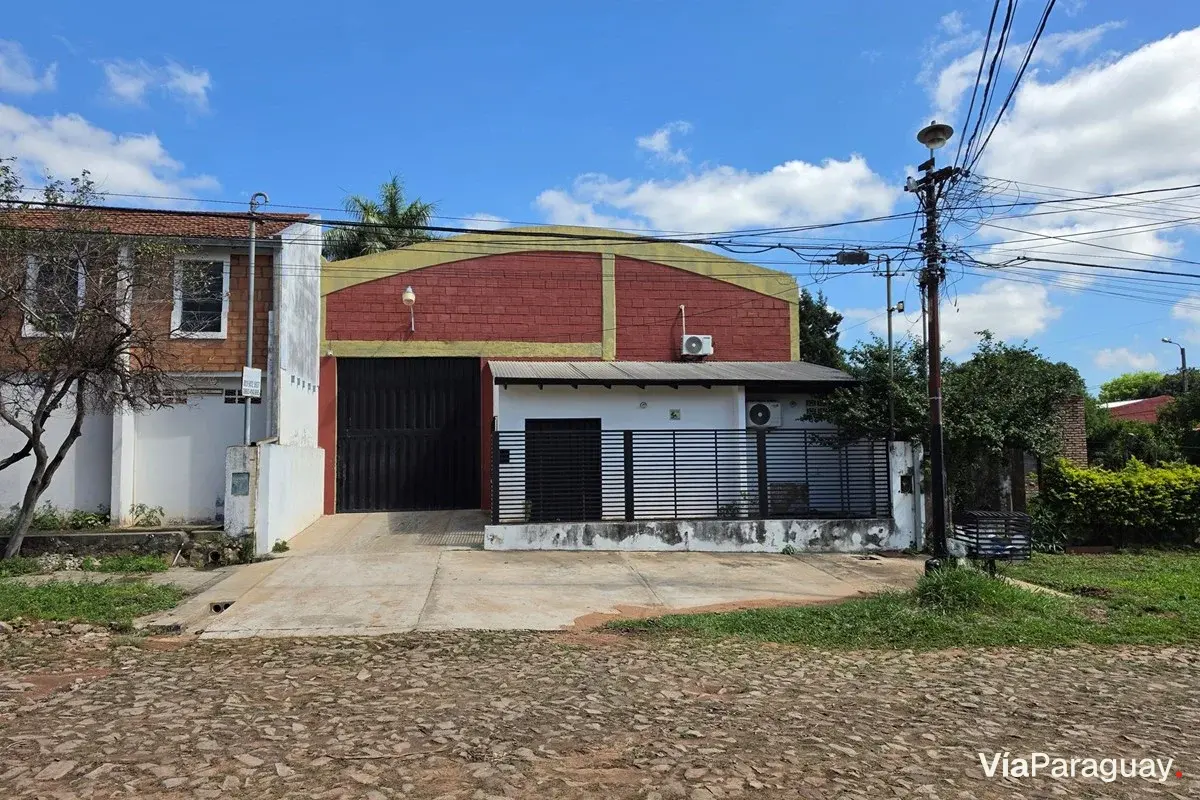 Depósito com escritório à venda em Valle Apu'a, Lambaré