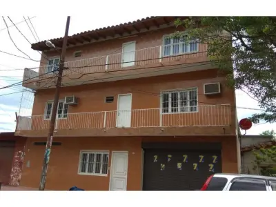 Depósito con oficinas y sótano en venta en Sajonia