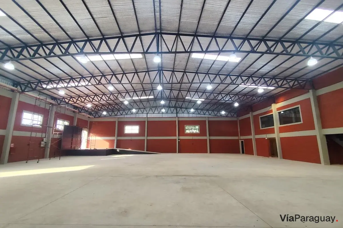 Warehouse for rent 1,290 m² in Zárate Isla, Luque