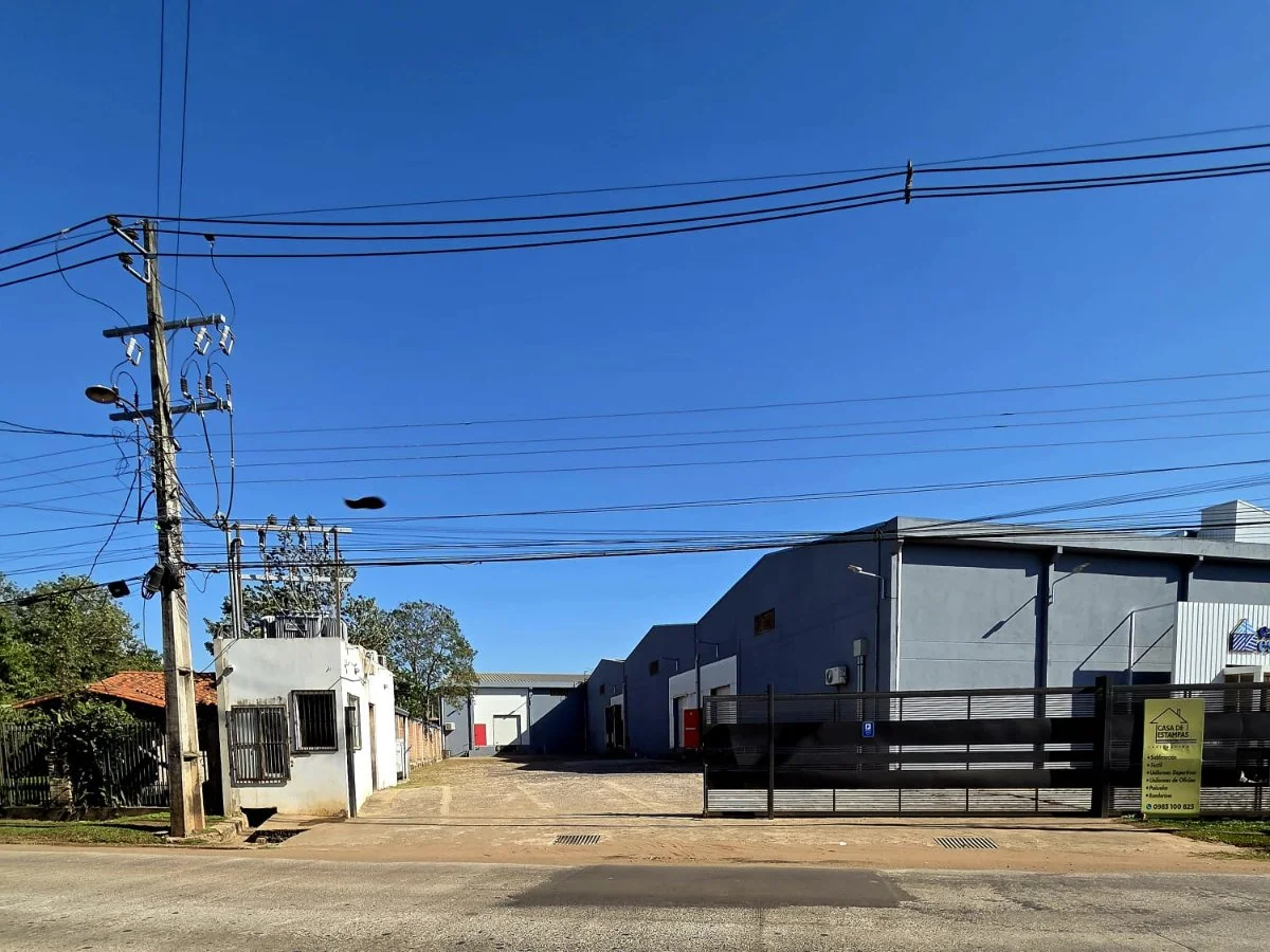 Depósito de 420 m² para Aluguel em Mariano Roque Alonso