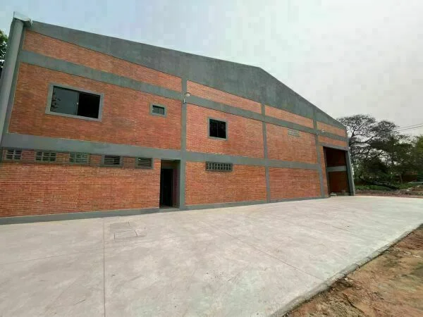 Warehouse for Rent in Mariano Roque Alonso — 700 m²