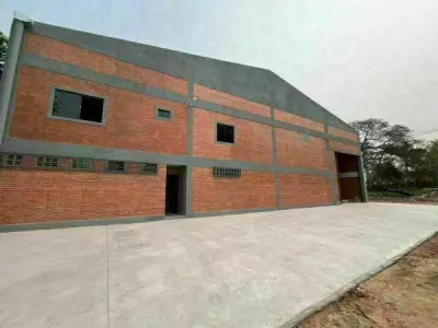 Warehouse for Rent in Mariano Roque Alonso — 700 m²