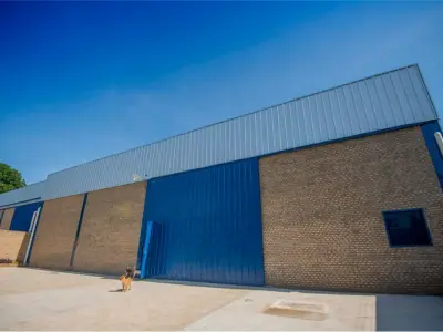 Depósito industrial en venta en San Lorenzo, Central