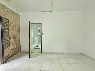Depósito coberto para alugar em Panambí Retá, Assunção