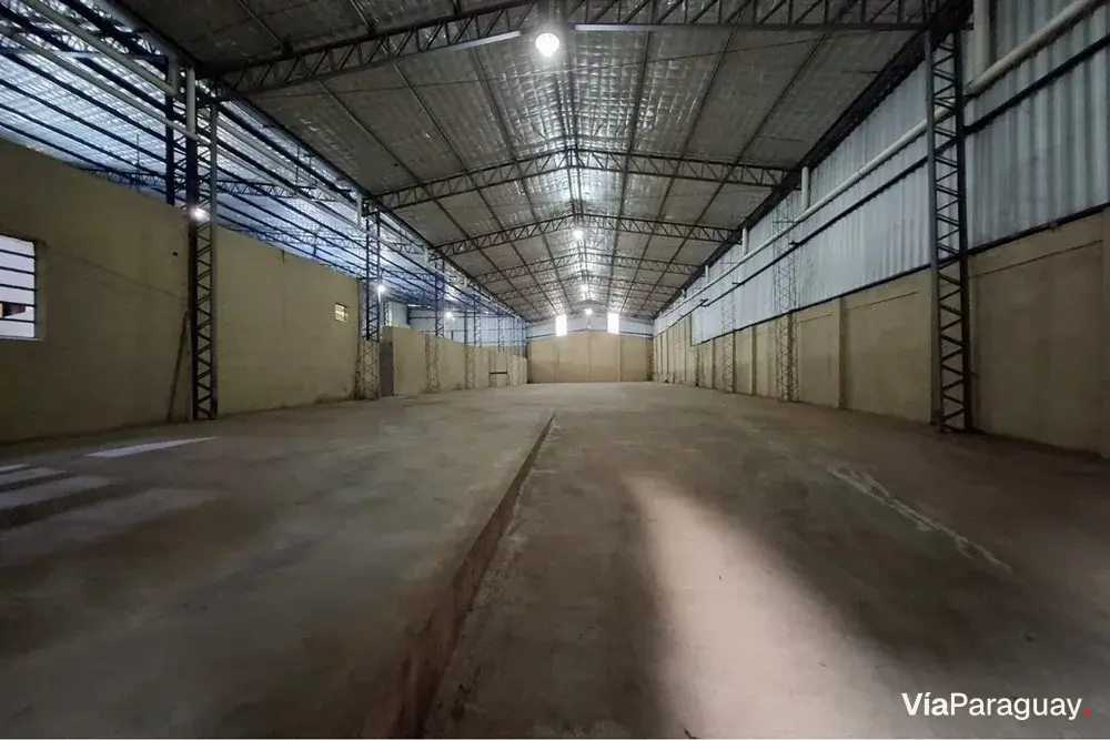 Depósitos comerciales en venta con renta activa en Barcequillo