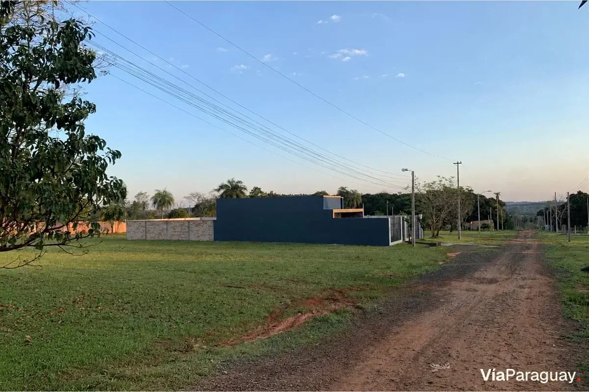 Dois lotes juntos à venda em Caaguazú