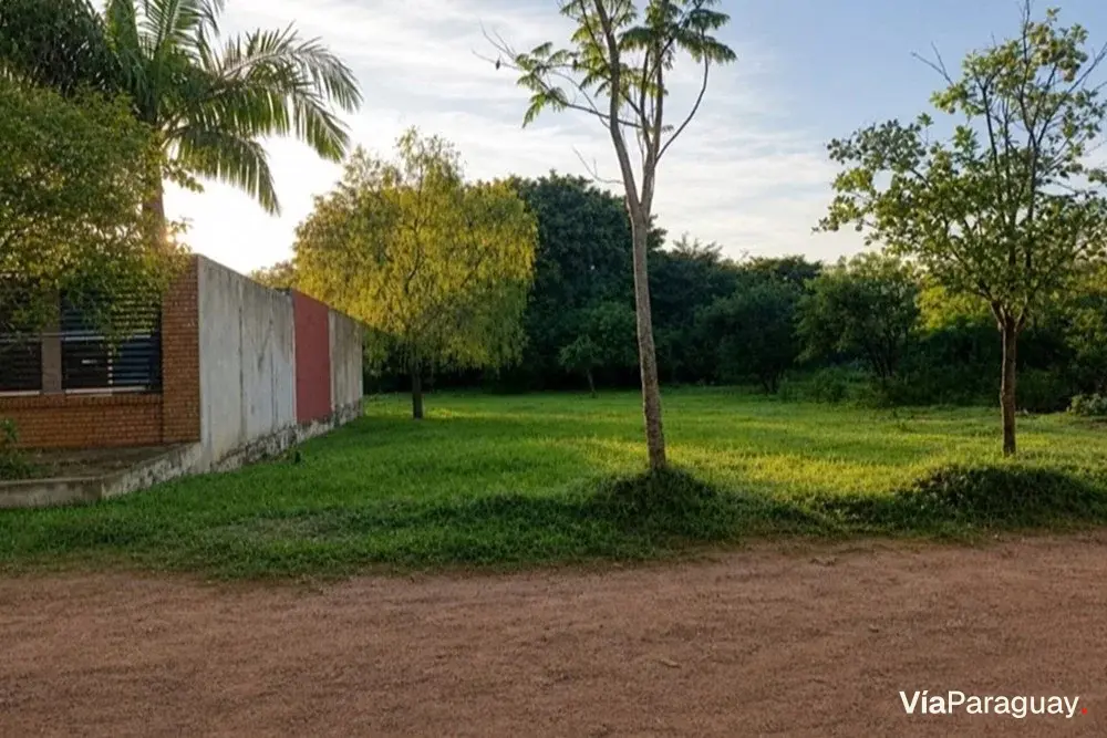 Two Adjacent Lots for Sale in Luque - Ycua Dure
