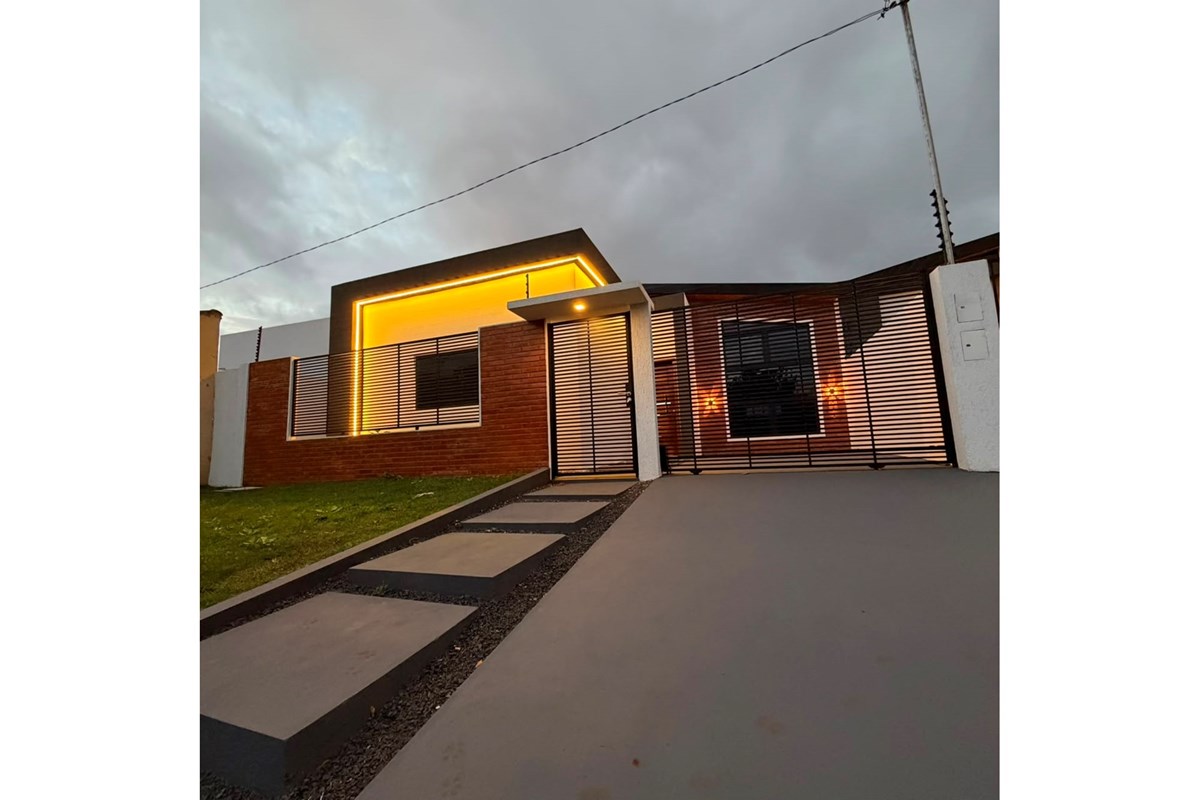 Dúplex a estrenar en venta en Barrio Jardín, Cambyretá