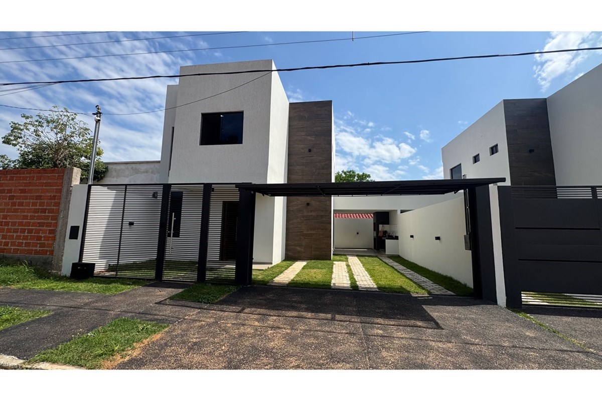 Brand new duplex for sale in Laurelty, Luque