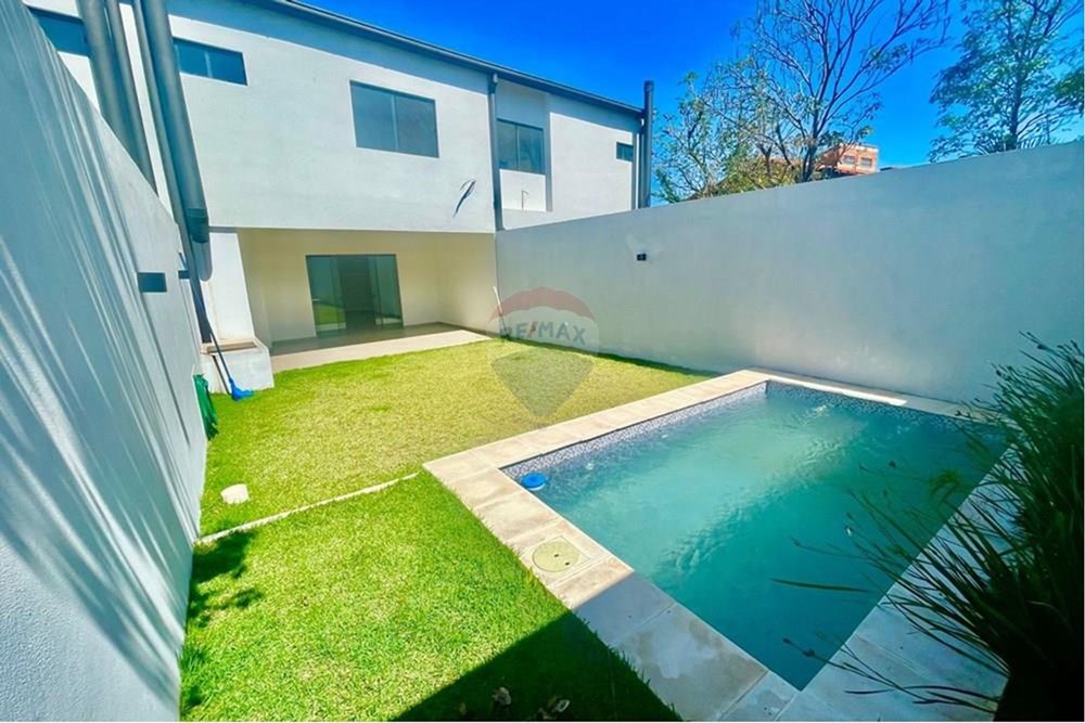 Dúplex a estrenar en venta en Loma Pytá, Asunción