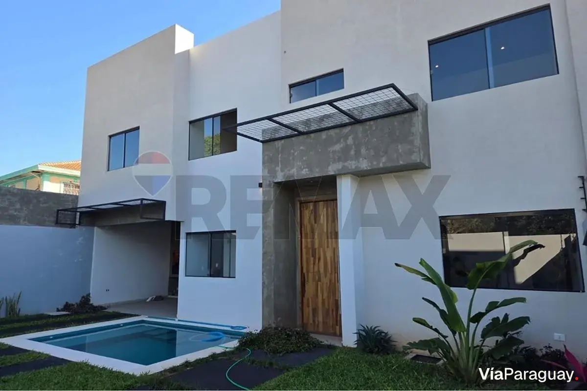 Duplex novo à venda em Luque, Central