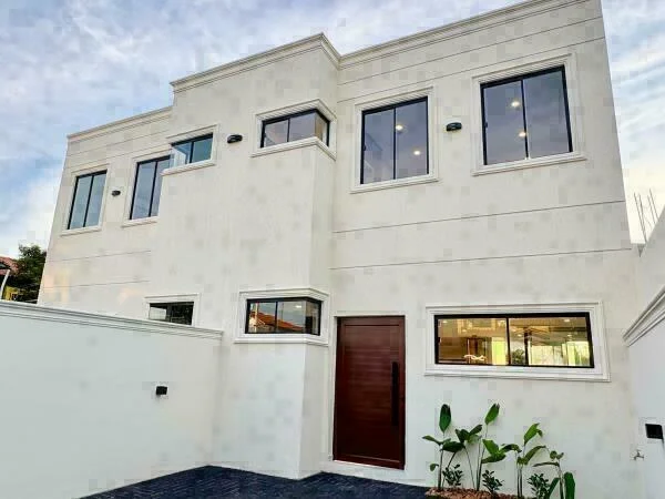 Brand-New Duplex for Sale in Luque, Los Jardines Area