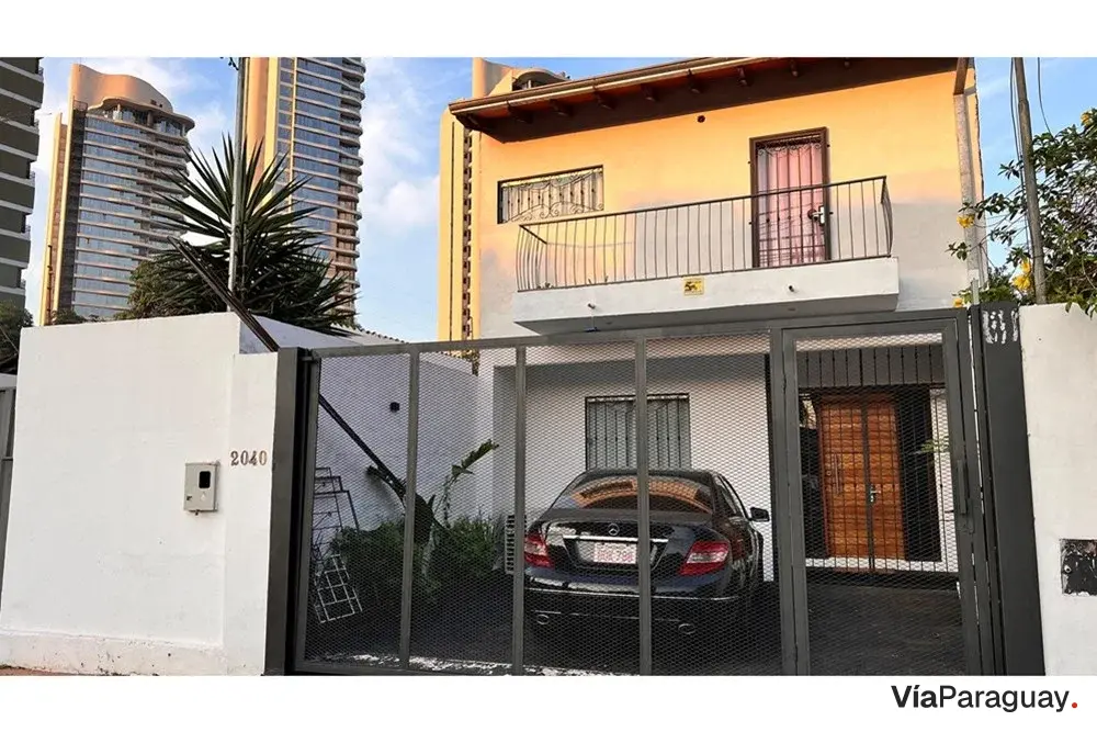 Furnished duplex for rent in Mburucuyá, Jade Park area