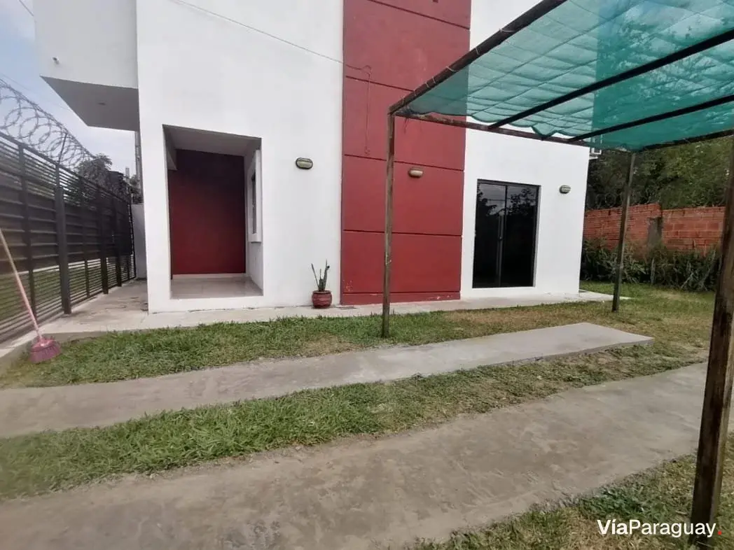 Dúplex de 3 dormitorios en alquiler en Mariano Roque Alonso
