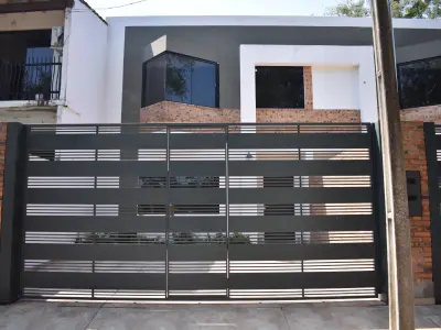 Duplex de 3 quartos para alugar em Mbachío, Lambaré