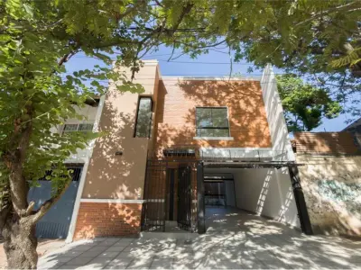 Dúplex de 3 dormitorios en venta en Sajonia, a estrenar
