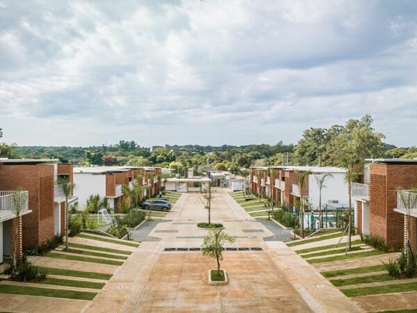 Dúplex en alquiler en condominio cerrado en Loma Merlo, Luque