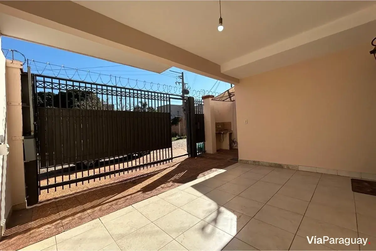 Duplex para alugar em Fernando de la Mora, Zona Norte