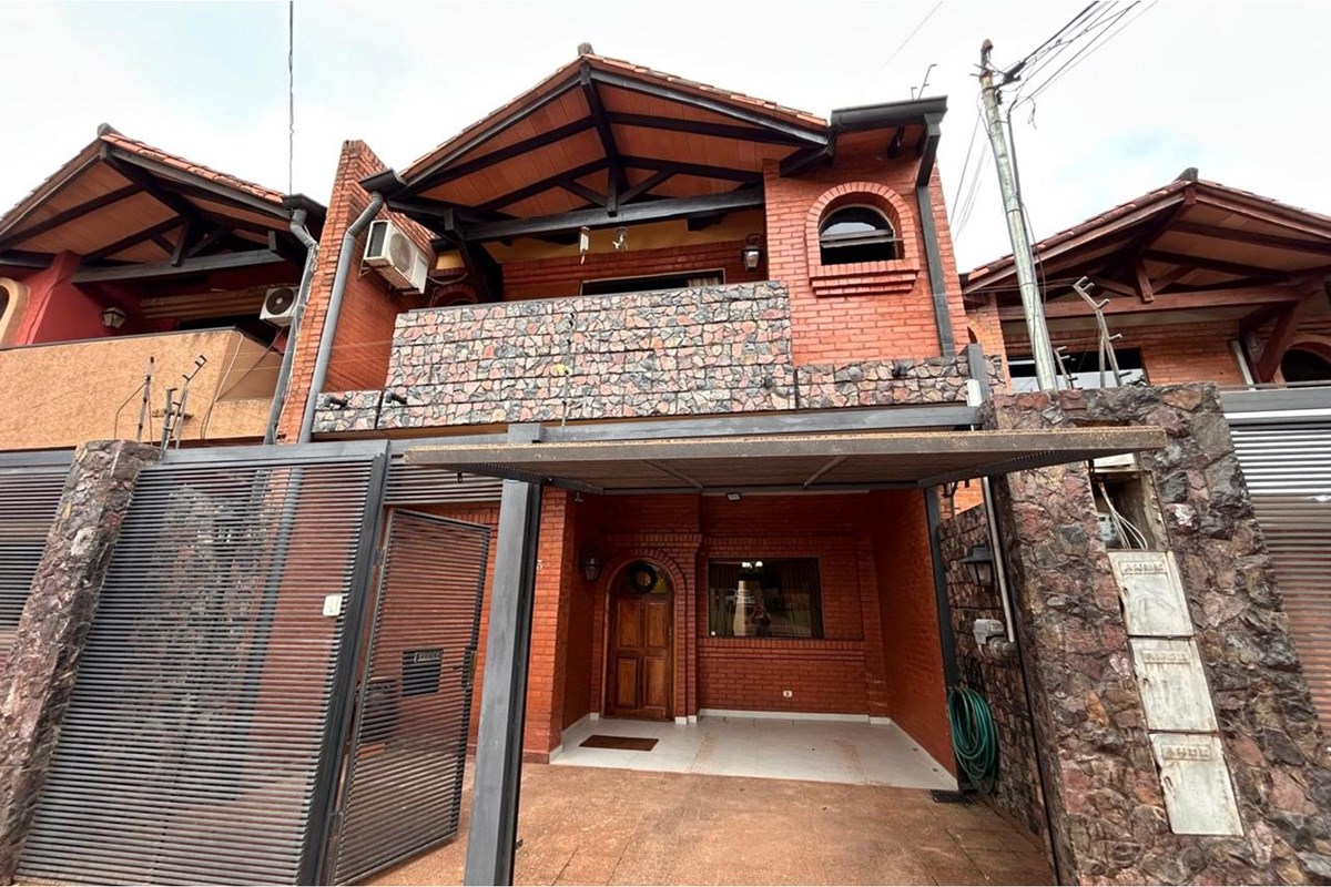 Dúplex para alugar em Fernando de la Mora, Zona Norte