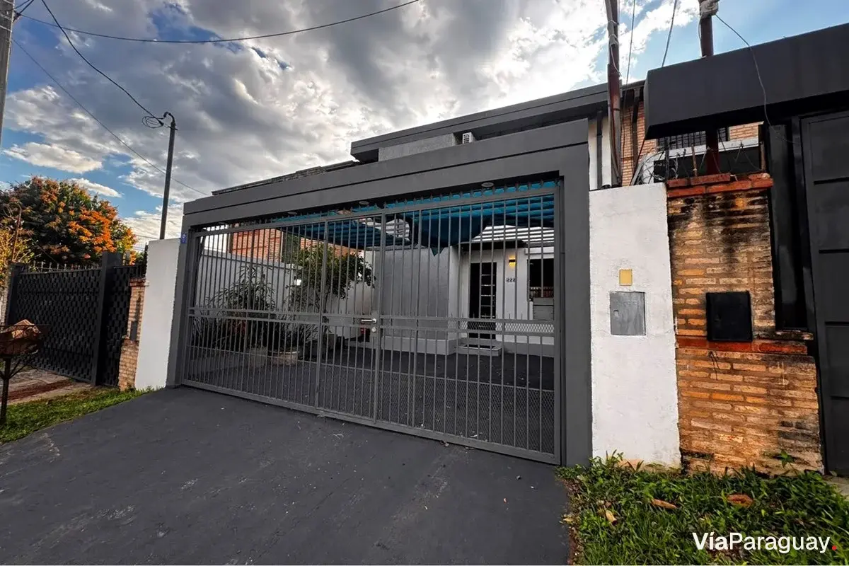 Dúplex en alquiler en Lambaré, barrio Santa Lucía