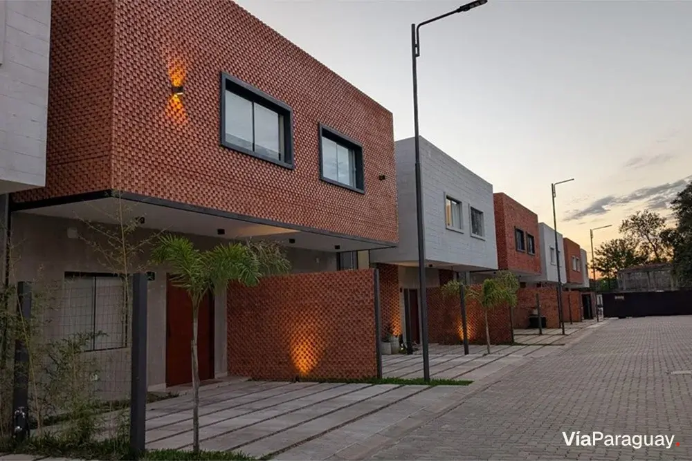 Dúplex à venda no condomínio fechado Altea Laguna Grande