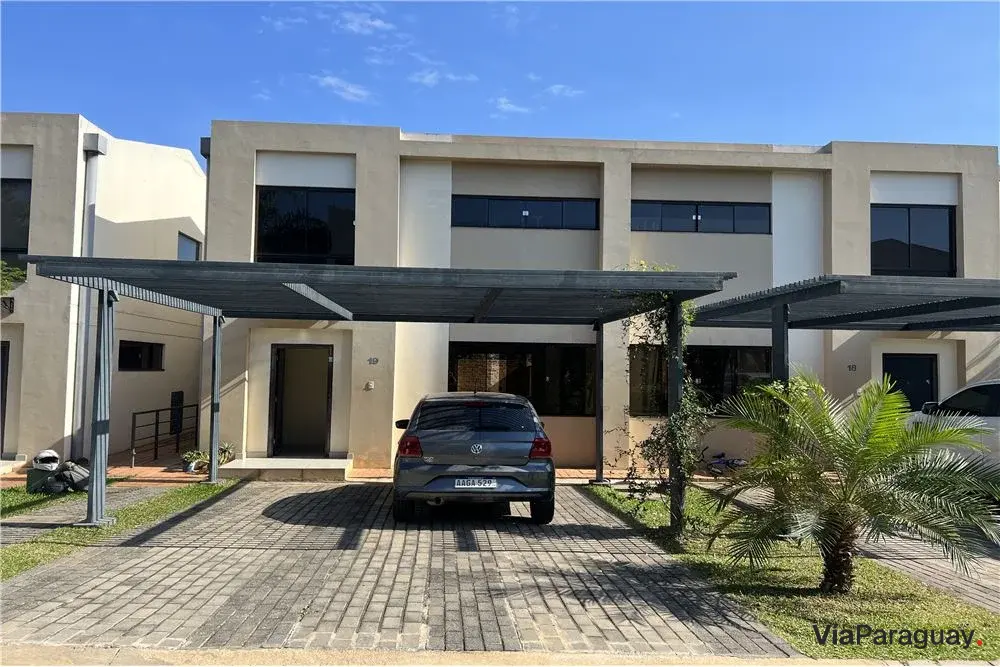 Dúplex en venta en barrio cerrado Boulevard Jardines, Luque