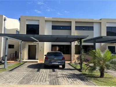 Dúplex en venta en barrio cerrado Boulevard Jardines, Luque