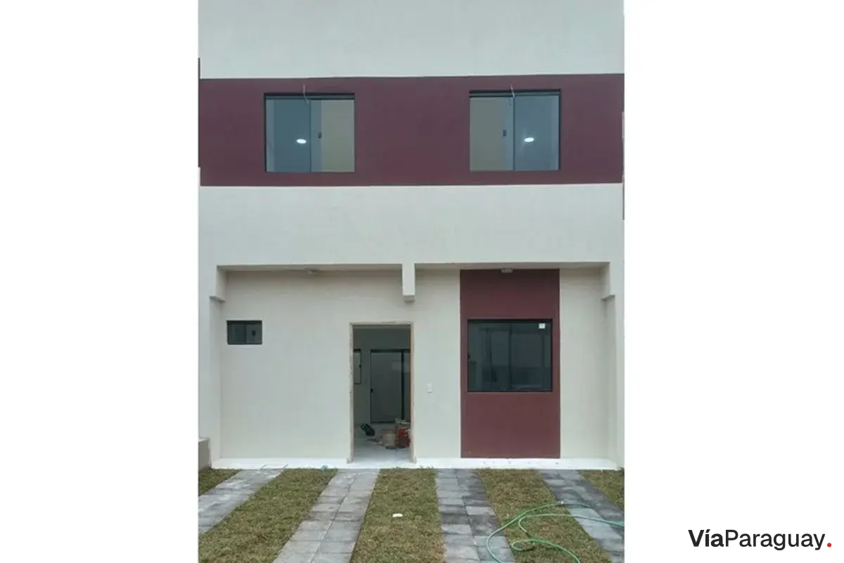 Duplex à venda no condomínio fechado El Paraíso, Lambaré