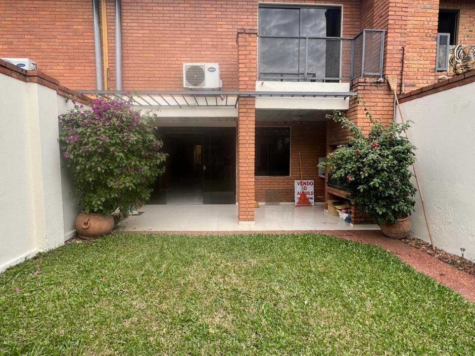Dúplex en venta en Barrio Santa María, La Costa Lynch, Asunción