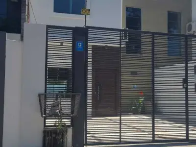 Dúplex en venta en Cañada San Miguel, Lambaré — zona Yacht
